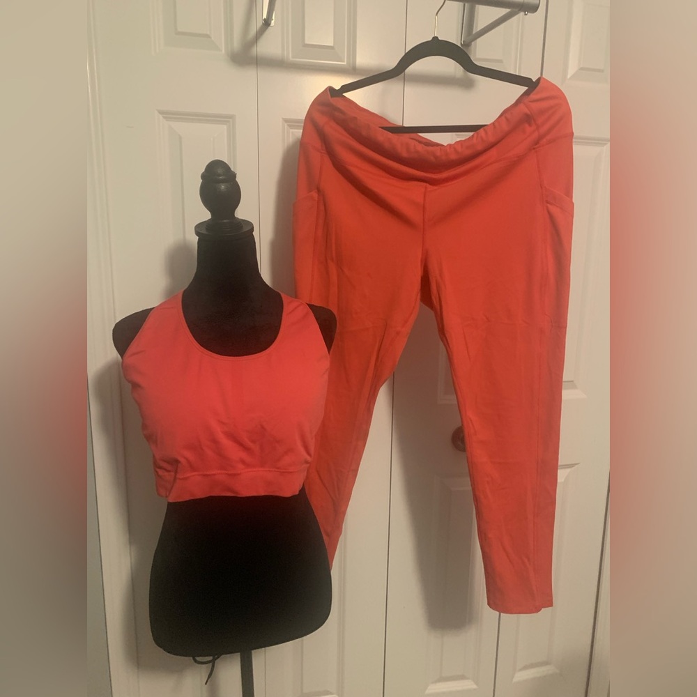 Lot of Plus-sized Women’s Activewear